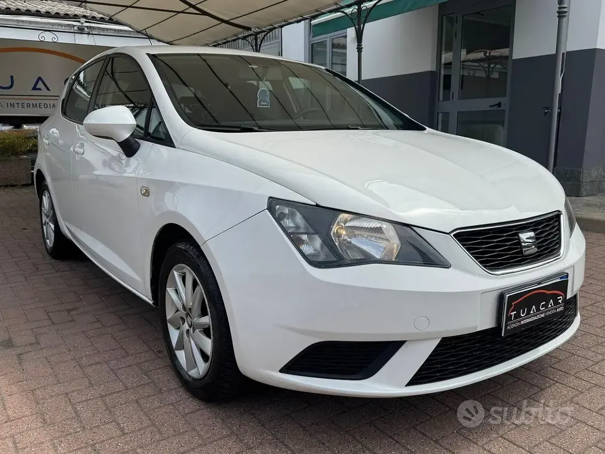 Usata Seat Ibiza CONNECT 75 CV (55 kW) 2017 Bianco Berlina