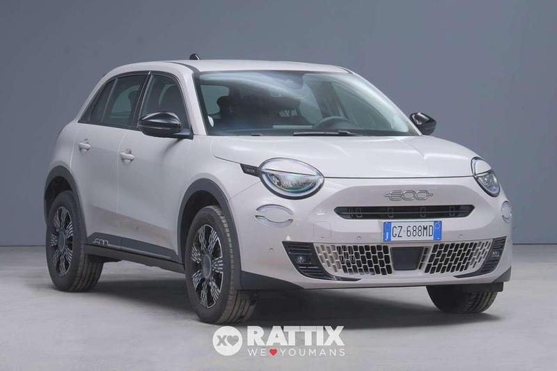 Usata Fiat 600 Pop 145 CV (106 kW) 2025 Crema cappuccino metallizzato SUV