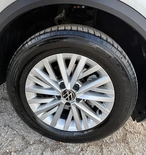 Usata VW T-Roc Life 116 CV (85 kW) 2025 Grigio silver SUV