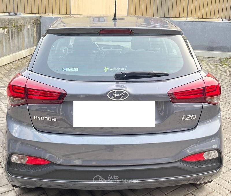Usata Hyundai i20 75 CV (55 kW) 2019 Grigio Utilitaria