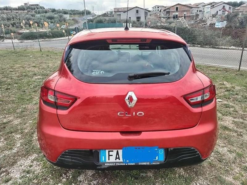 Usata Renault Clio IV 73 CV (53 kW) 2015 Rosso Berlina