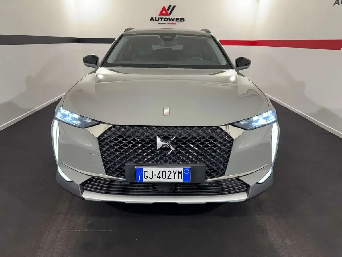 Usata DS Automobiles DS4 Crossback Trocadero 179 CV (131 kW) 2022 Grigio SUV