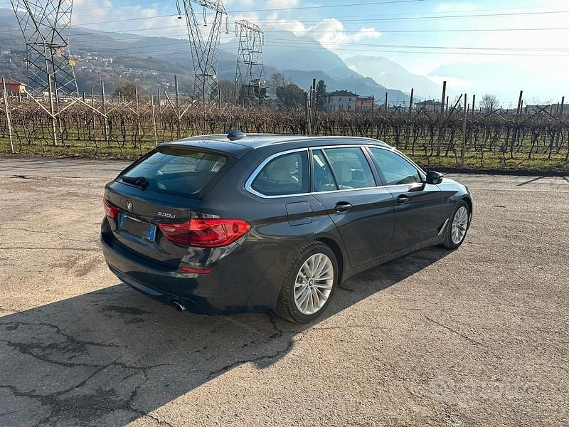 Usata BMW 530 249 CV (183 kW) 2019 Blu Station wagon