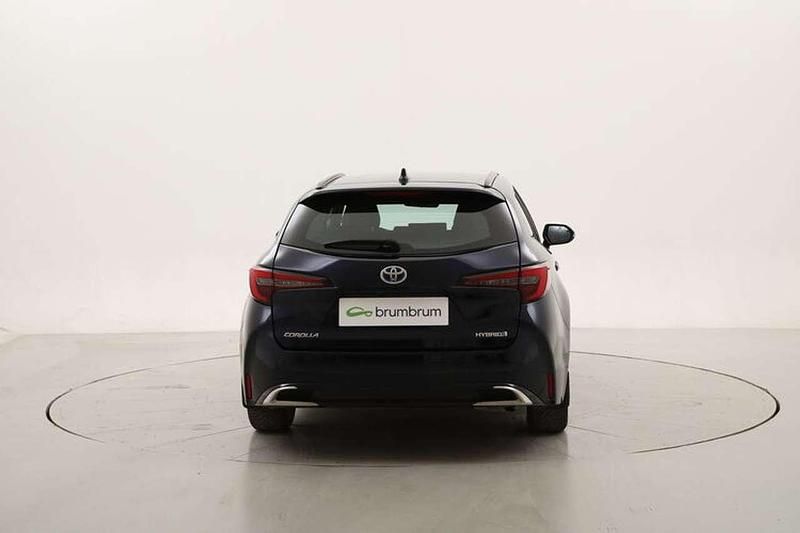 Usata Toyota Corolla Active 122 CV (89 kW) 2024 Blu Station wagon