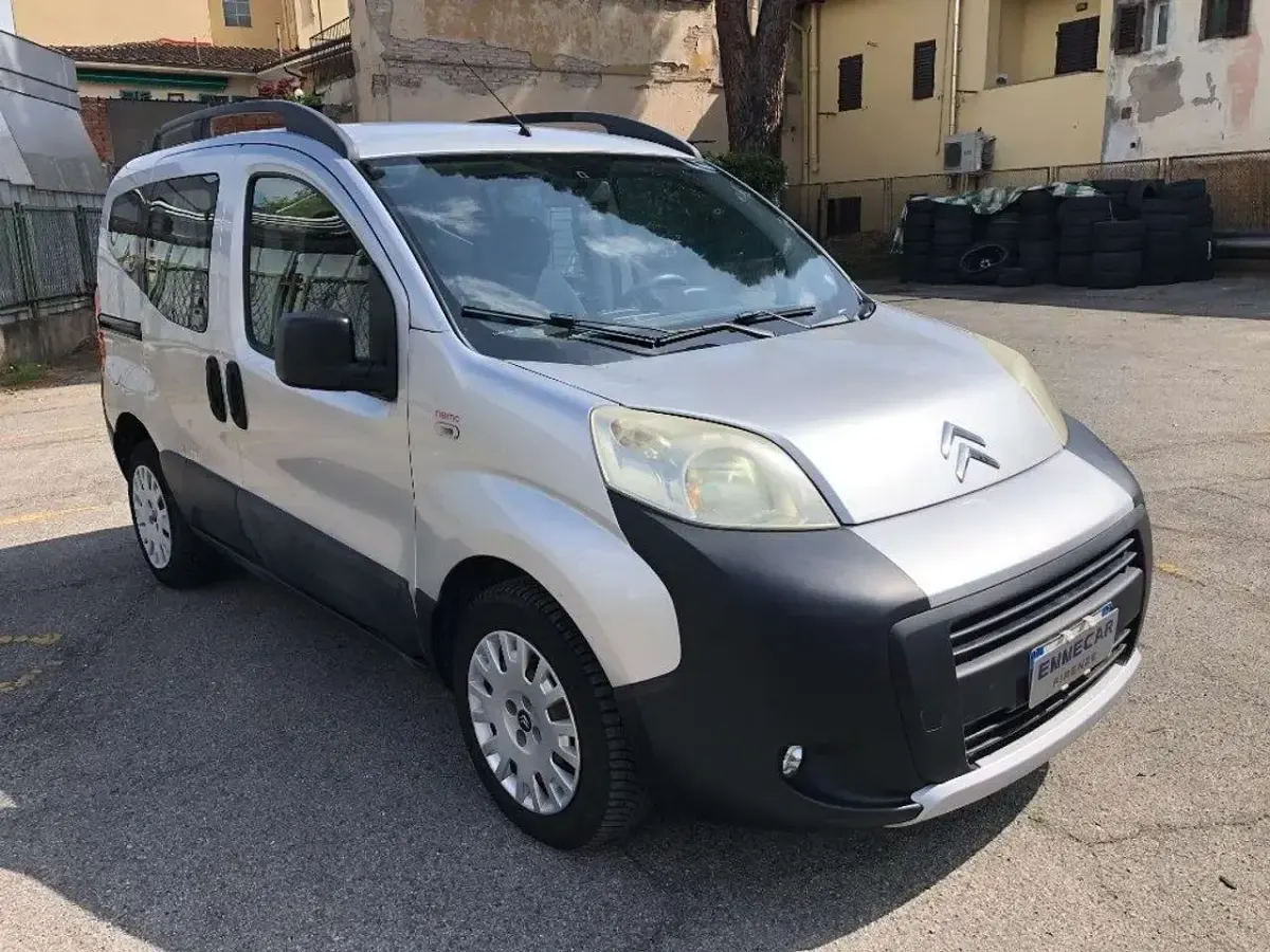Usata Citroën Nemo XTR 75 CV (55 kW) 2011 Argento Monovolume