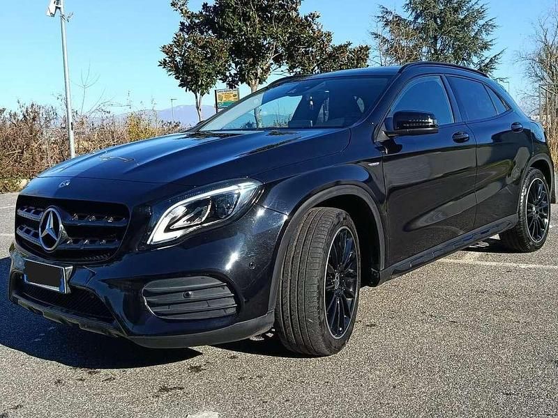 Usata Mercedes GLA200 Edition 136 CV (100 kW) 2018 Nero SUV