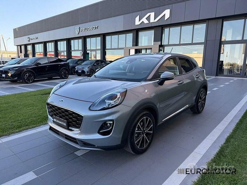 Grigio Usata 2023 Ford Puma Titanium SUV | 17.900 € (Buon prezzo) - Immagine 1/4