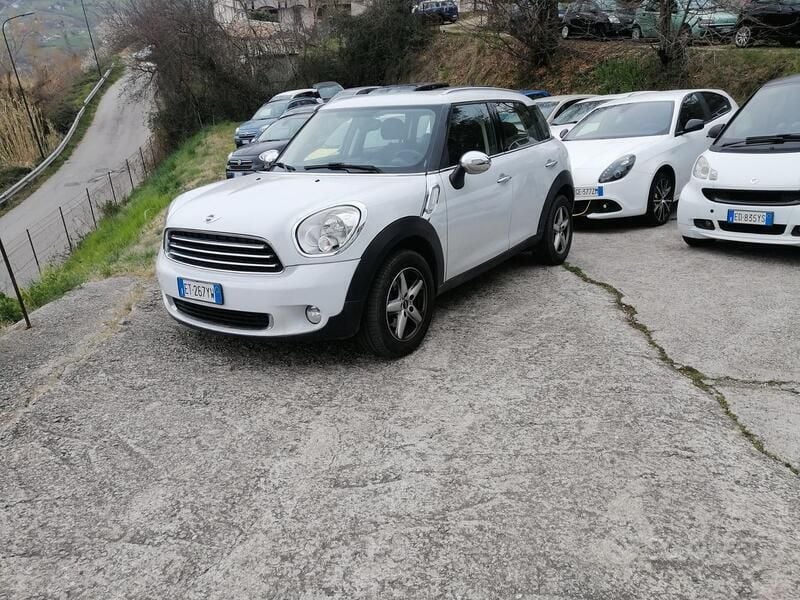 Bianco Usata 2014 Mini Cooper D Countryman SUV | 9800 € (Buon prezzo) - Immagine 1/4