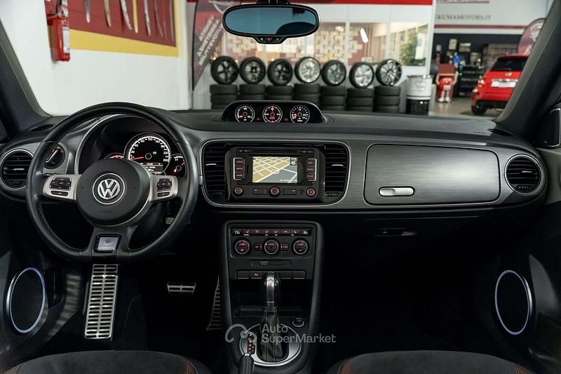 Usata VW Beetle Cabriolet Karmann 160 CV (117 kW) 2015 Grigio Cabrio