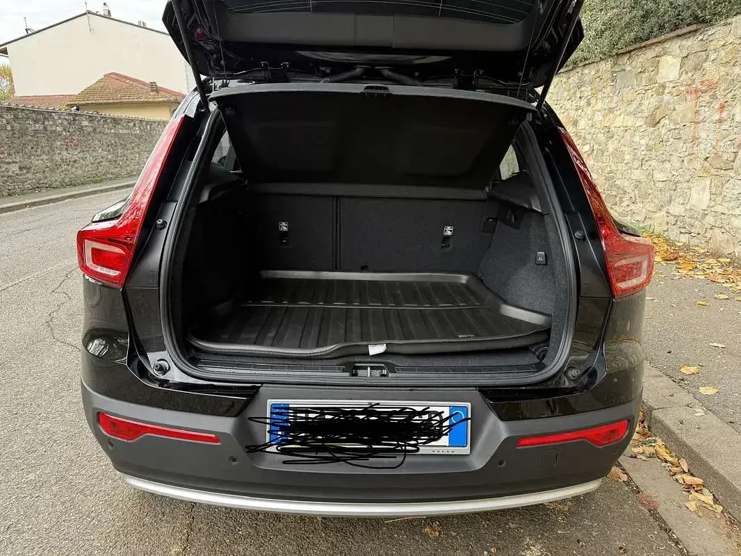 Usata Volvo XC40 Core 163 CV (119 kW) 2025 SUV