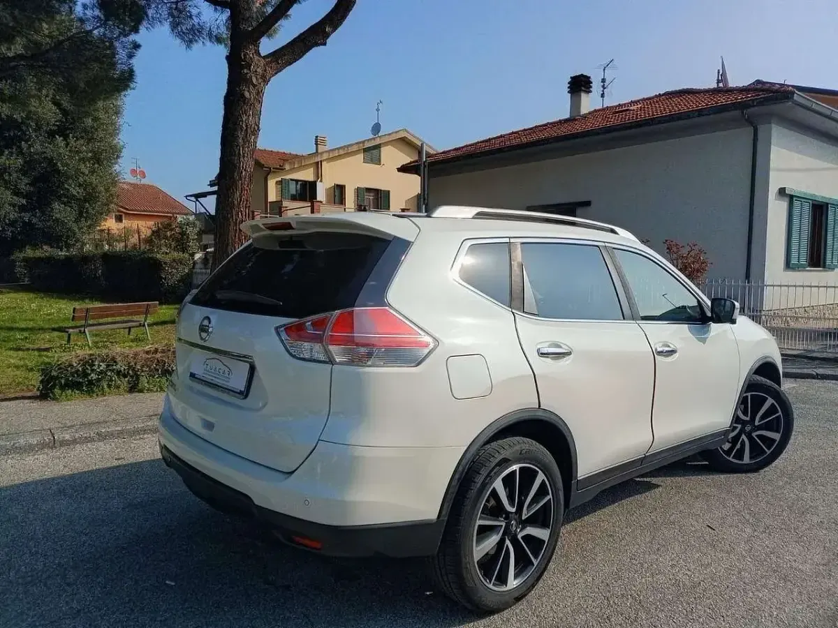 Gebraucht Nissan X-Trail Tekna 131 PS (96 kW) 2016 Weiß SUV
