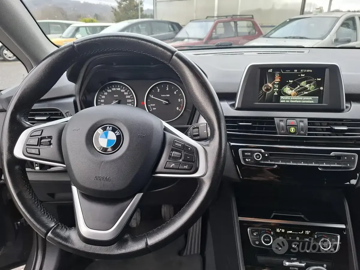 Usata BMW 216 Active Tourer Luxury Line 115 CV (84 kW) 2015 Grigio Monovolume