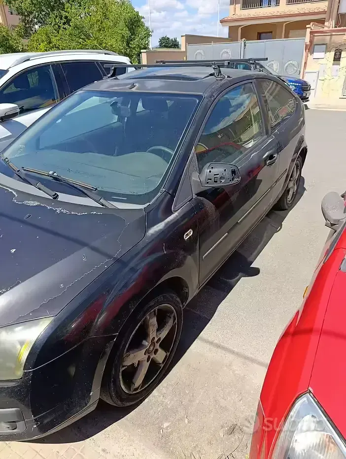 Usata Ford Focus 90 CV (66 kW) 2006 Nero Berlina