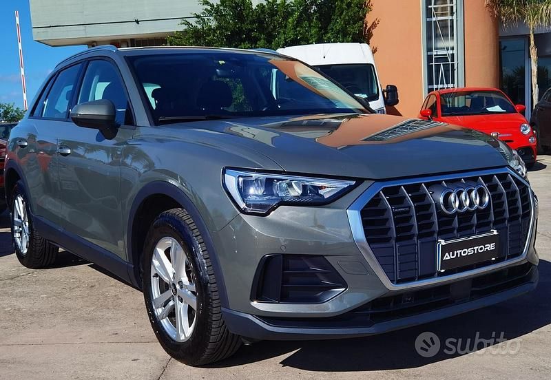 Grigio Usata 2022 Audi Q3 Business SUV | 30.900 € (Buon prezzo) - Immagine 1/4