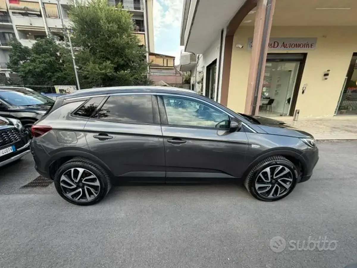 Usata Opel Grandland X 120 CV (88 kW) 2017 Grigio SUV