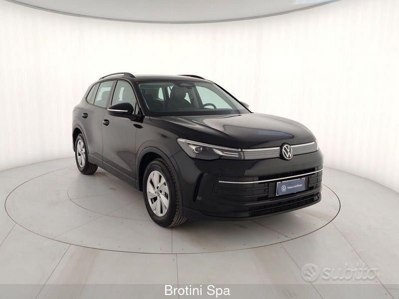 Usata VW Tiguan Life 150 CV (110 kW) 2024 Nero SUV