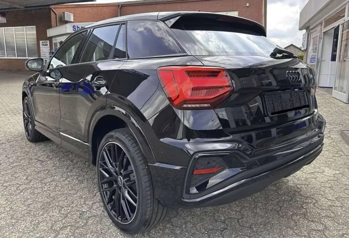 Nuova Audi Q2 S-Line 150 CV (110 kW) 2025 Nero SUV