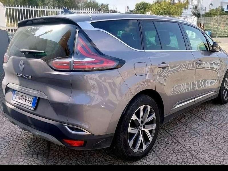 Usata Renault Espace 160 CV (117 kW) 2016 Grigio Monovolume