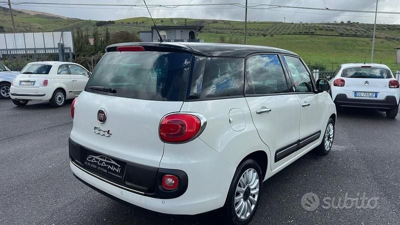 Usata Fiat 500L Lounge 120 CV (88 kW) 2015 Bianco Monovolume