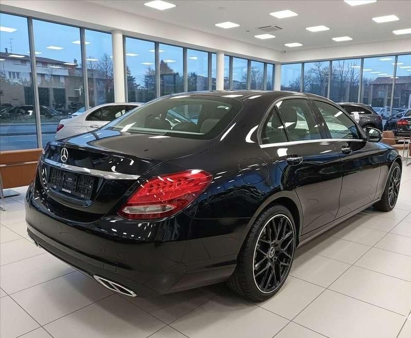 Usata Mercedes C300e 204 CV (150 kW) 2018 Nero Berlina