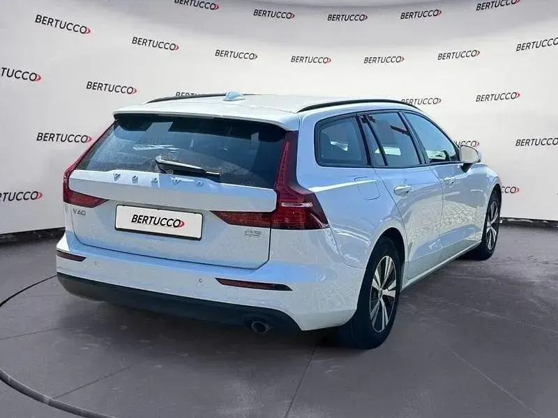 Usata Volvo V60 Business Edition 150 CV (110 kW) 2019 Bianco Station wagon