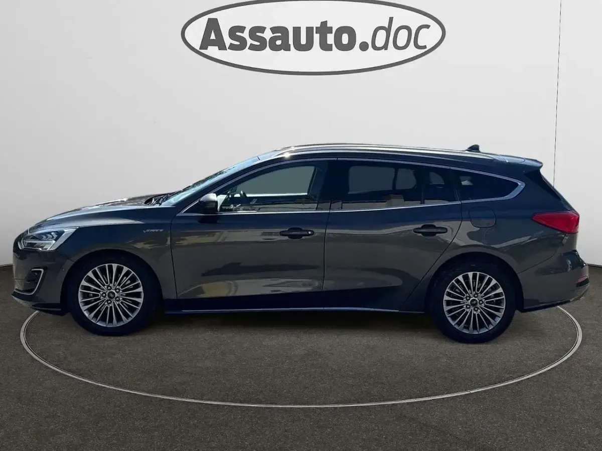Usata Ford Focus Vignale 120 CV (88 kW) 2019 Grigio Station wagon