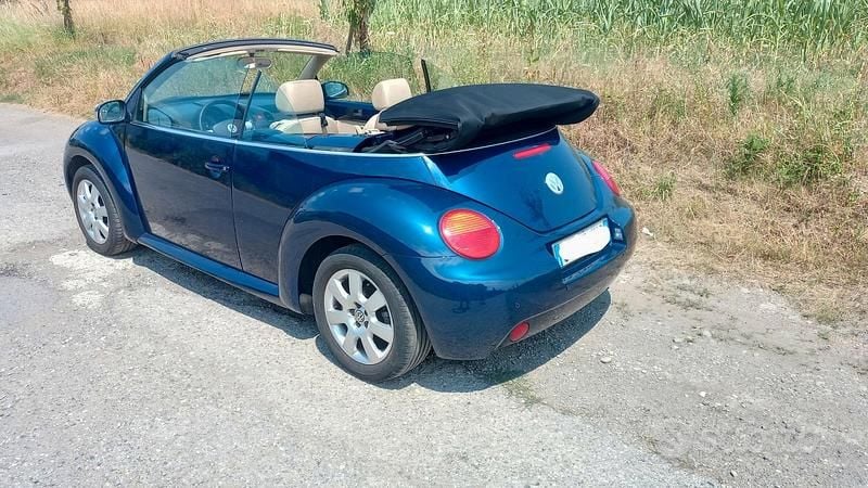 Usata VW New Beetle 2003 Blu Utilitaria