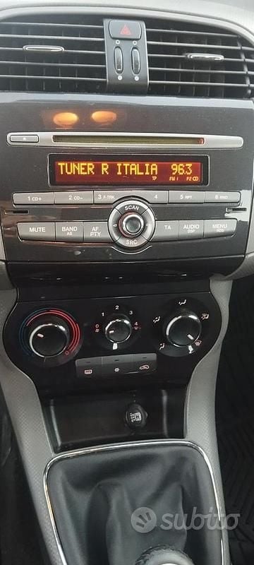 Usata Fiat Bravo Dynamic 120 CV (88 kW) 2011 Nero Utilitaria