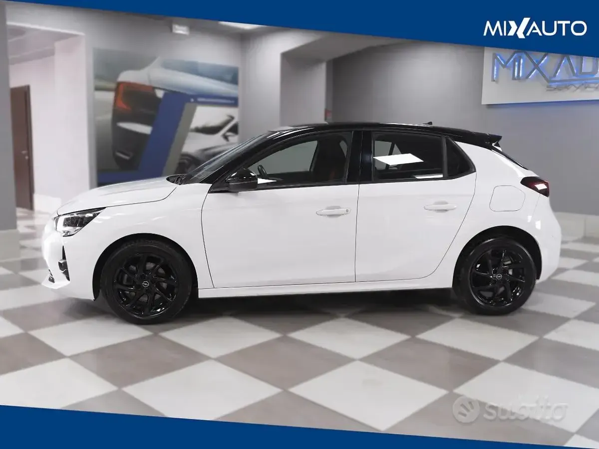 Usata Opel Corsa GS Line 101 CV (74 kW) 2023 Bianco Utilitaria
