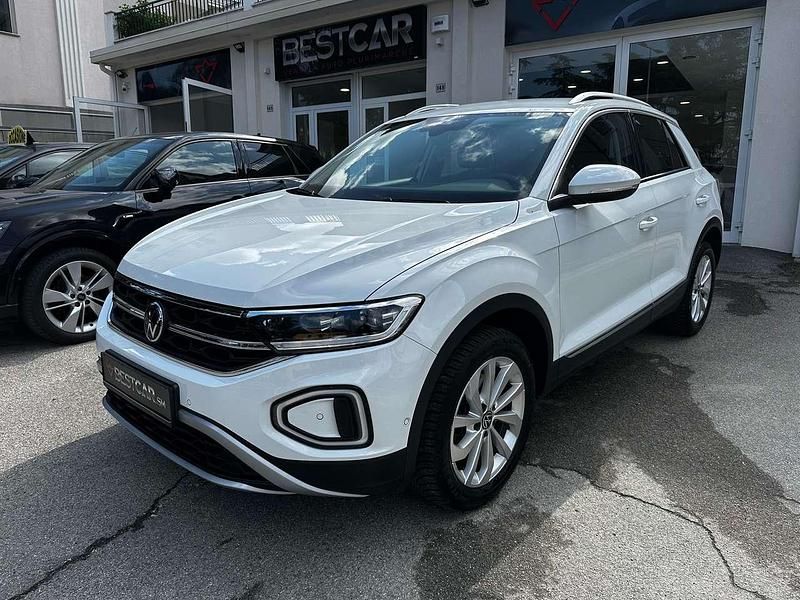 Usata VW T-Roc 150 CV (110 kW) 2024 Bianco SUV