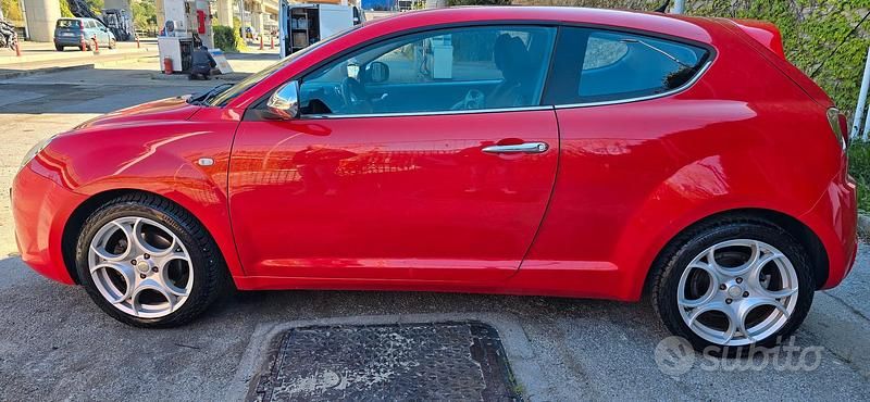 Usata Alfa Romeo MiTo 120 CV (88 kW) 2010 Rosso Utilitaria