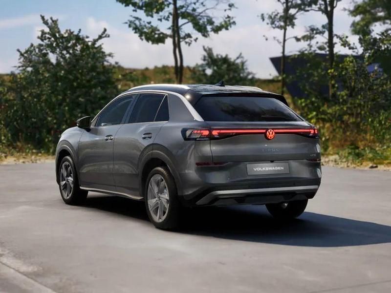 Nuova VW T-Roc Style 115 CV (84 kW) 2026 Wolf grey metallizzato nero SUV