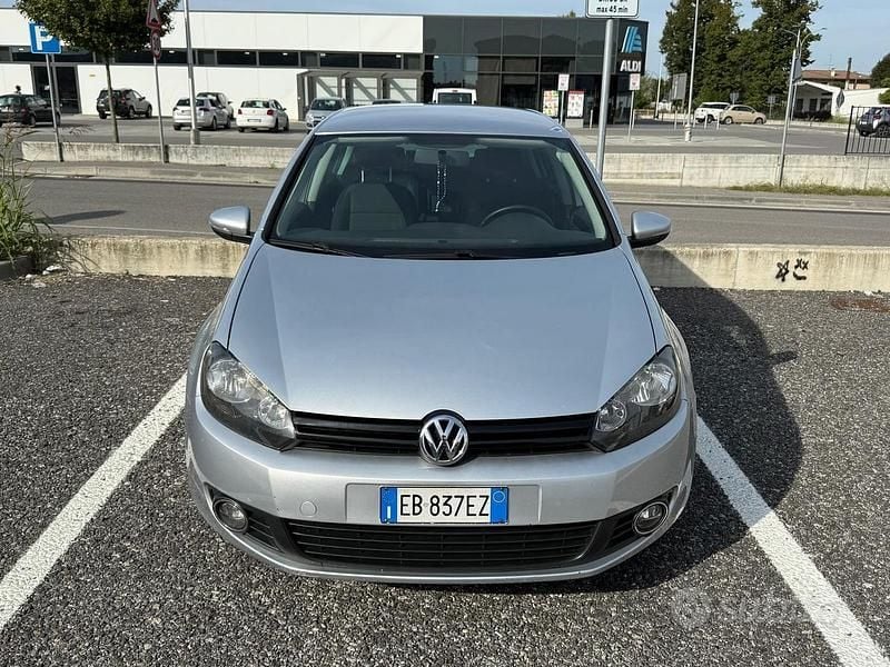 Usata VW Golf VI 105 CV (77 kW) 2010 Grigio Utilitaria
