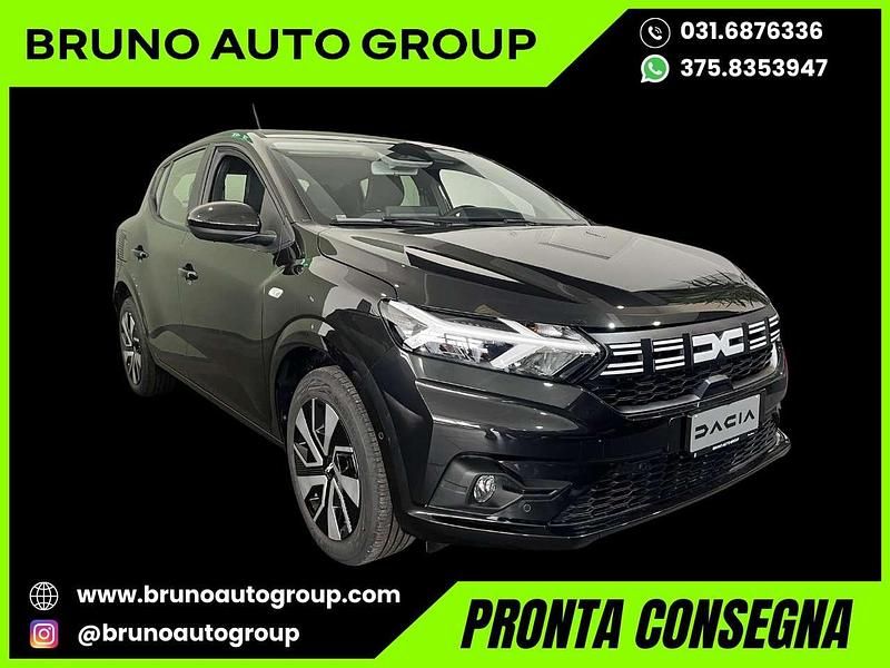 Verde oxide Nuova 2025 Dacia Sandero Expression Due volumi | 16.699 € (Buon prezzo) - Immagine 1/4