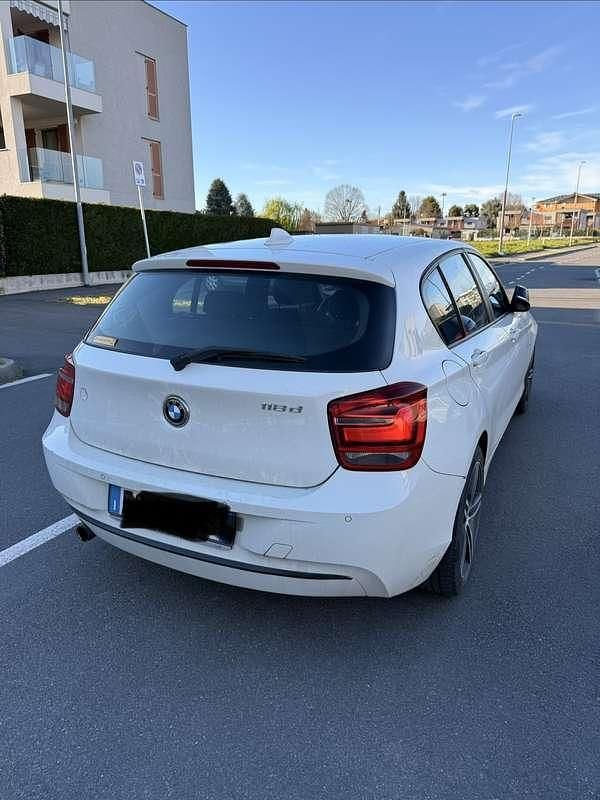 Usata BMW 118 Sport Line 143 CV (105 kW) 2014 Bianco Utilitaria