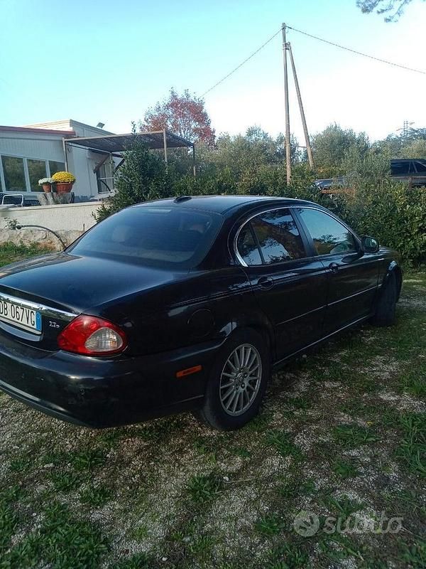Usata Jaguar X-type 155 CV (114 kW) 2006 Nero Berlina