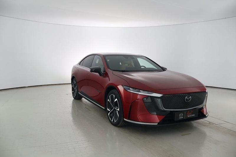 Nuova Mazda 6e Takumi-Line 189 kW (258 CV) 2025 Snowfalke white pearlescent Berlina
