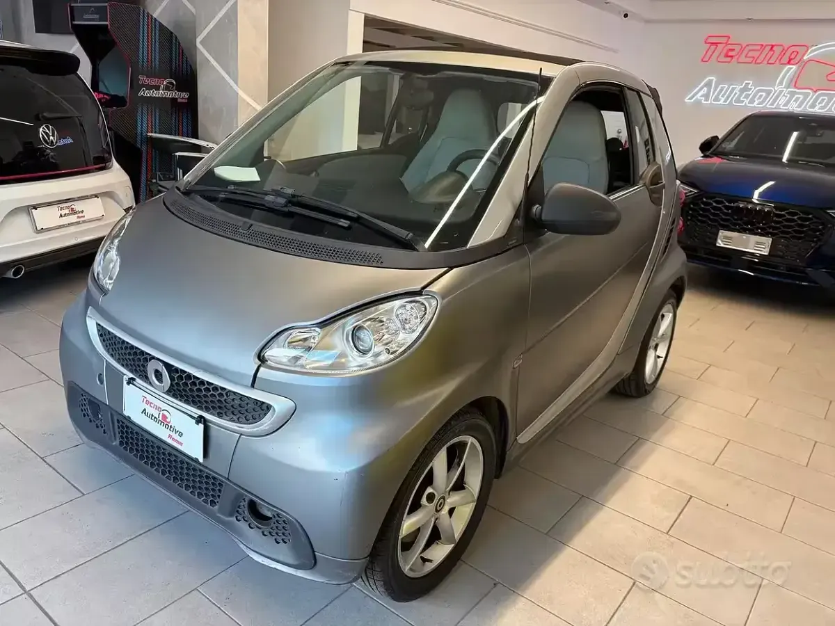 Usata Smart ForTwo Cabrio Pulse 71 CV (52 kW) 2010 Grigio opaco Cabrio