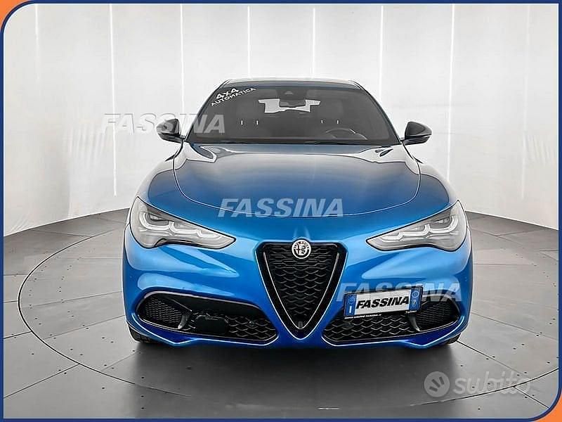 Usata Alfa Romeo Stelvio Veloce 280 CV (205 kW) 2024 Blu SUV