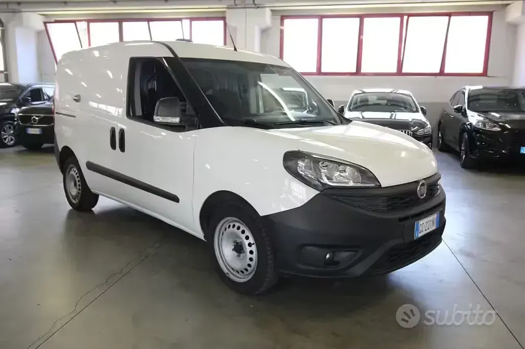 Usata Fiat Doblò Business 120 CV (88 kW) 2020 Bianco Monovolume