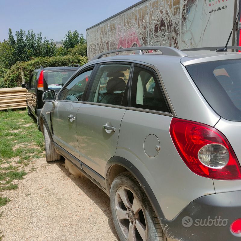 Usata Opel Antara 150 CV (110 kW) 2007 Grigio SUV
