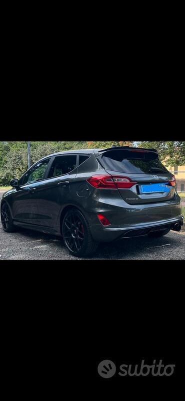 Usato 2019 Ford Fiesta 1.0 Benzin 100 CV (13.500 €)