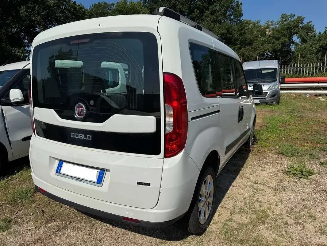Usata Fiat Doblò Active 77 CV (56 kW) 2022 Monovolume