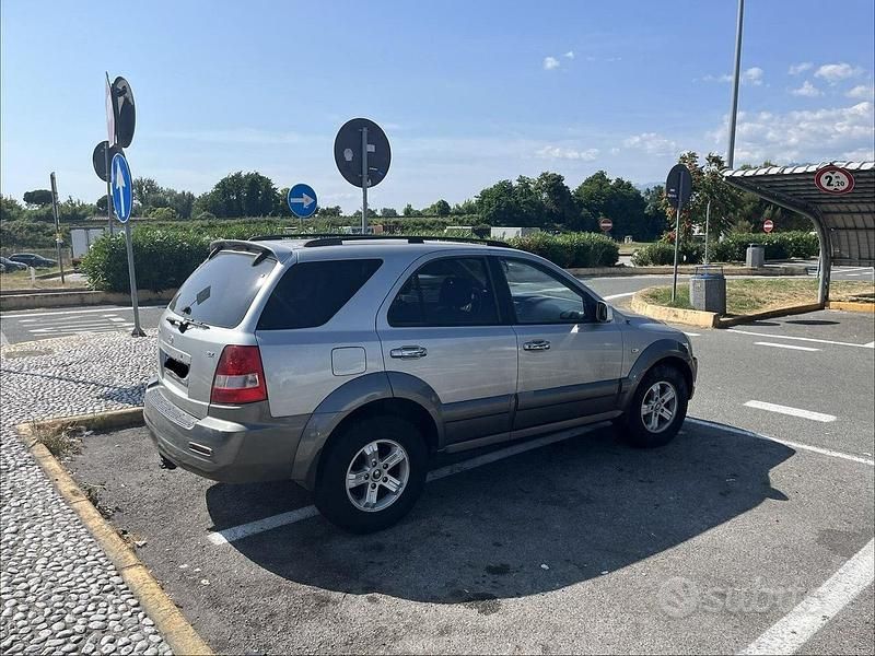 Usata Kia Sorento 140 CV (102 kW) 2003 Grigio SUV