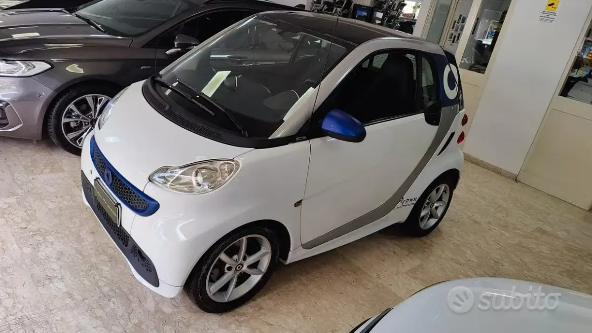 Usata Smart ForTwo Coupé Pulse 71 CV (52 kW) 2012 Bianco Coupé
