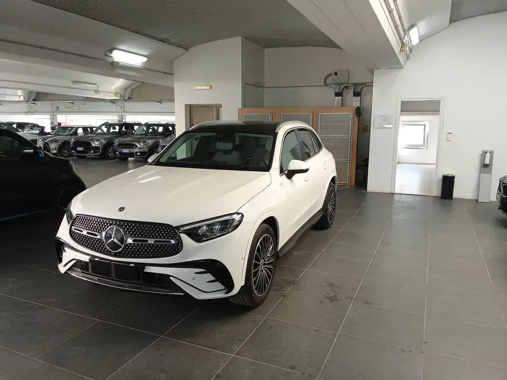 Usata Mercedes GLC220 Premium Plus 194 CV (142 kW) 2023 Bianco SUV