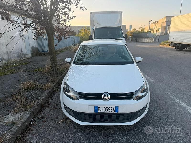 Bianco Usata 2011 VW Polo Due volumi | 3500 € (Super prezzo) - Immagine 1/4