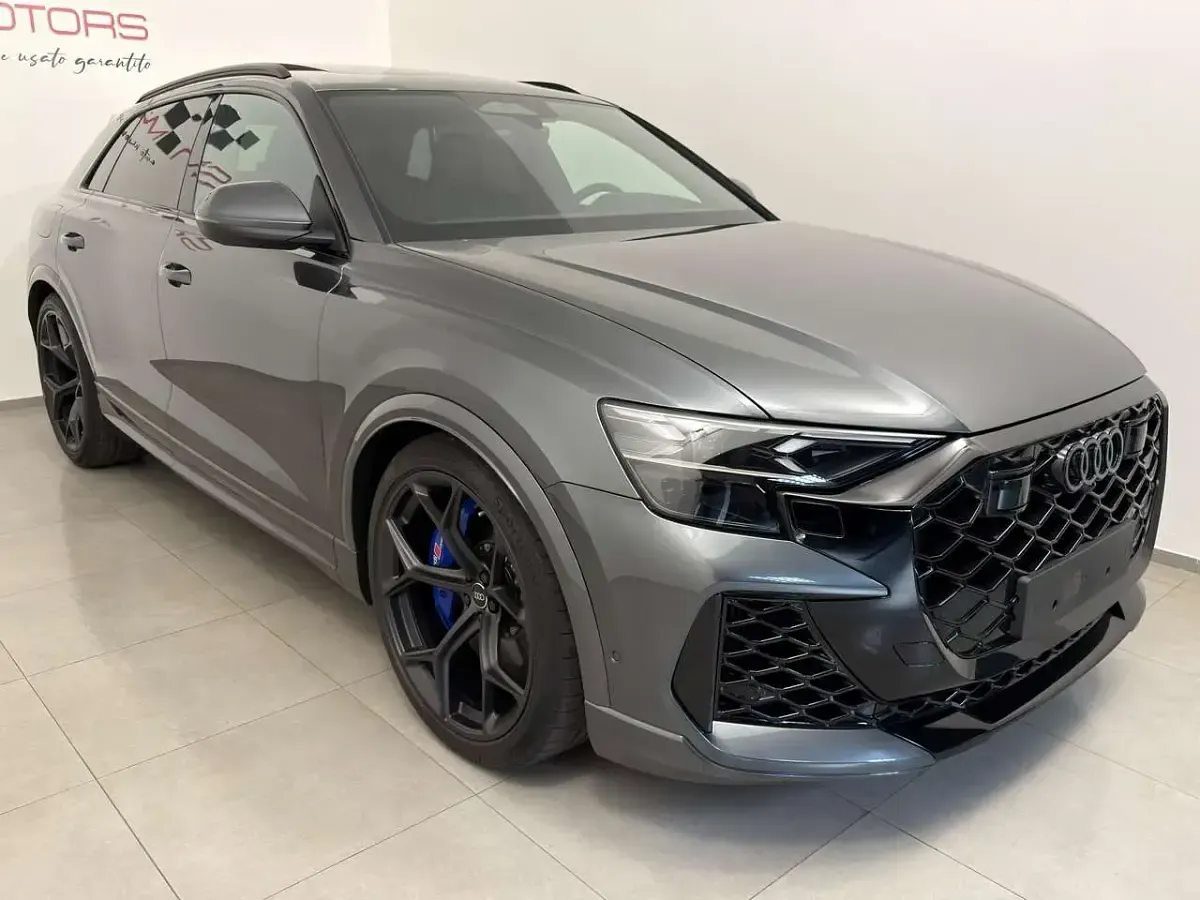 Nuova Audi RS Q8 Performance 640 CV (470 kW) 2026 Grigio SUV