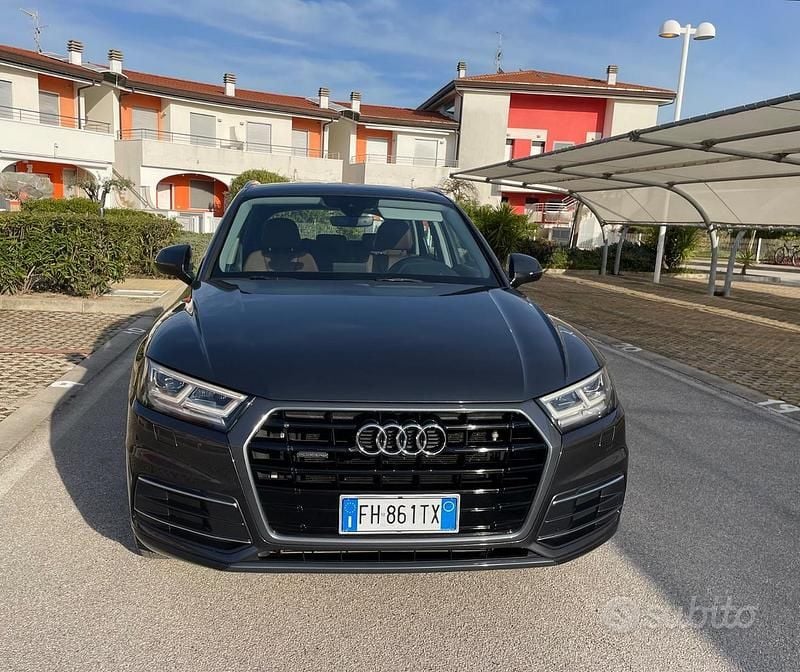 Grigio Usata 2018 Audi Q5 SUV | 18.500 € (Buon prezzo) - Immagine 1/4