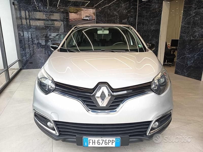 Usata Renault Captur Intens 110 CV (80 kW) 2017 Grigio SUV